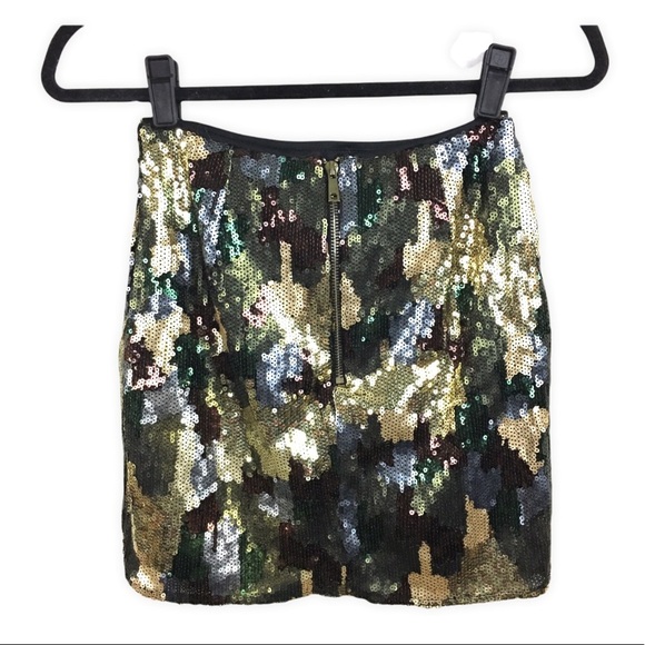 Missguided x Carli Bybel Sequins Camo Mini Skirt - Picture 4 of 13